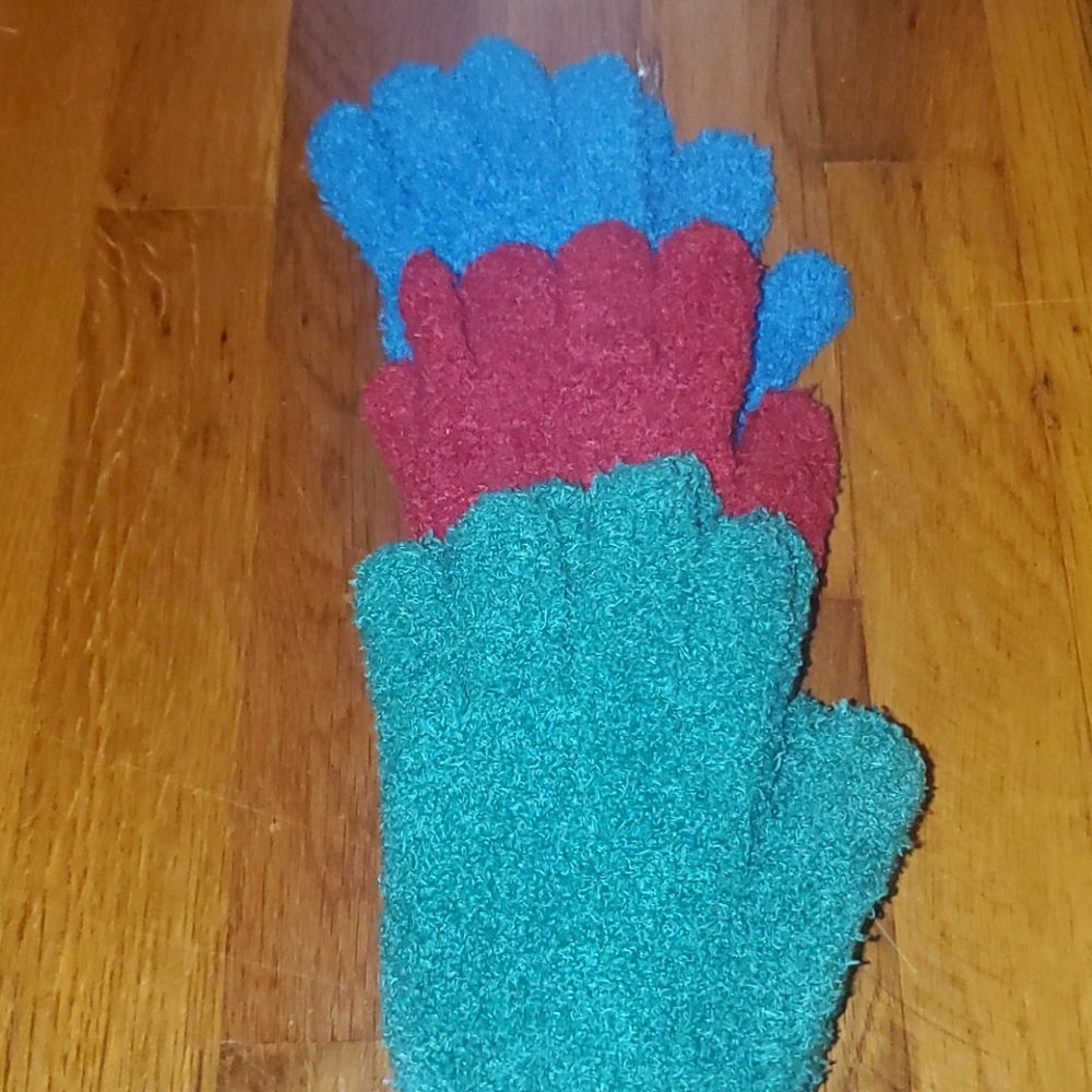 Gloves - Picture 2 of 5